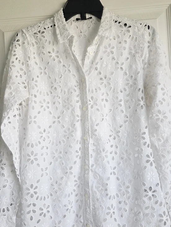 J. Crew ✨️ White Eyelet Button-Down Women's Shirt Size 6 - Picture 4 of 12